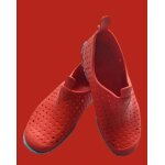 Chaussures aquatiques enfant decathlon 29 / 30 ? id�ales plage & piscine