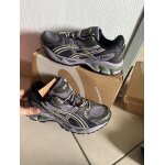 Chaussure asics violet taille 38 neuf avec �tiquette