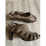 Chaussures d�couvertes � talons cuir taupe nude taille 37 marque minelli