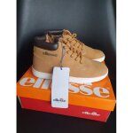 Chaussures ellesse p. 33 neuves