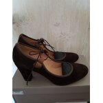 Chaussures femme en daim marron avec lacets - 39