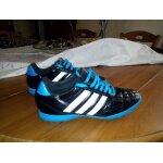 Chaussures de football adidas pour terrain dur et synthétique - 43 1 / 3 Chaussures de football adidas pour terrain dur et synthétique - 43 1 / 3