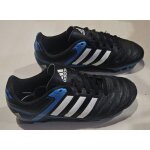 Chaussure de football crampon moule adidas en 34