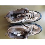 Chaussures montante pour la randonn�e taille 43.