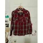 Chemise a carreaux rouges traits noirs / blancs 38 m creeks. Chemise a carreaux rouges traits noirs / blancs 38 m creeks.