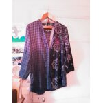 Chemise violette motifs noirs / gris 40 l desigual. Chemise violette motifs noirs / gris 40 l desigual.