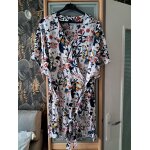 Combinaison short neuve taille 50 - 52 blanc floral