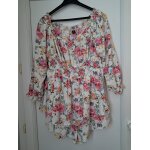 Combishort taille 42 - 44 blanc floral