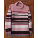 Confortable pull avec grand col roul - fond rose avec diffrentes rayures de rose / gris / bordeaux ...