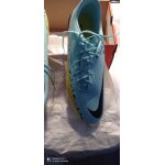 Crampon de foot nike modle phantom taille 47