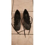Crampons football enfant adidas predator taille 34 noir et blanc