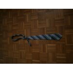 Cravate grise noire blanche marque devred