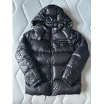 Doudoune prada noire ? taille s