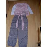 Ensemble polo col v manches longues rose et blanc motif fleurs party in the sun et pantalon gris fonc ...