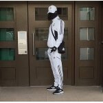 Ensemble de survtement, maillot et casquette du real madrid