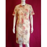 Ensemble tailleur jupe droite et veste manches courtes imprim� fleurie taille 36 - 38 cacharel
