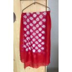Foulard rouge et rose marque christine laure polyester tr�s peu port� 170 cm x 70 cm