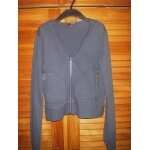 Gilet  capuche h&m , 100% coton , taille 38 , de couleur bleue , col v , fermeture par zip , 2 poches ...