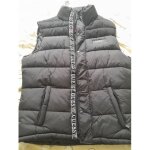 Gilet sans manches guess los angeles ? taille m ? comme neuf