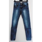 Jean bleu d�lav�. slim. pimkie. coton. taille 36