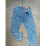 Jean burberry x supreme w32 neuf avec facture Jean burberry x supreme w32 neuf avec facture