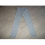 Jean cache cache ray� bleu et blanc taille 38 tbe