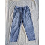 Jean pour femme  ; diesel  ; s ize 21 tres bon etat avec cordon de serrage tbe