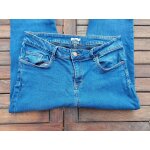 Jean femme mod�le taille basse taille 40 marque g�mo