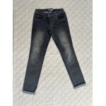 Jeans gris d�lav� taille 16 ans g�mo