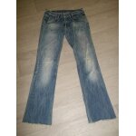 Jean le temps des cerises bleu moyen, d�lav�, destroy, trou� taille 27 us soit 36 / 38 fr tbe