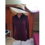 Très joli pull col chemise, couleur bordeau et haut noir - on a l'impression d'avoir mis une chemise ... Très joli pull col chemise, couleur bordeau et haut noir - on a l'impression d'avoir mis une chemise ...