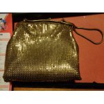 Jolie aumonire / sac de bal en mtal dor intrieur tissu satin, 200g, 15 x 14 cms
