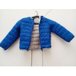 Jolie doudoune de la marque obaidi. pour un enfant entre 2 et 3 ans . elle est lgre et agrable . . ...