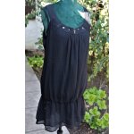 Très jolie robe courte neuve ddp en tissu noir léger. robe qui a la particularitè de pouvoir se froncer ... Très jolie robe courte neuve ddp en tissu noir léger. robe qui a la particularitè de pouvoir se froncer ...