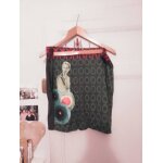 Jupe colorée 42 xl desigual. Jupe colorée 42 xl desigual.
