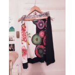 Jupe colorée perles cousues 42 xl desigual . Jupe colorée perles cousues 42 xl desigual .