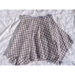 Jupe morgan  carreaux mauves et blancs, forme originale, taille 40