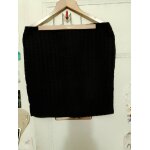 Jupe noire 42 xl cama�eu.