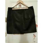 Jupe noire 42 xl in extenso.