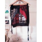 Jupe noire motifs rouges / blancs 42 xl desigual. Jupe noire motifs rouges / blancs 42 xl desigual.