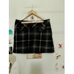 Jupe noire traits blancs / rouges 42 xl cama�eu.