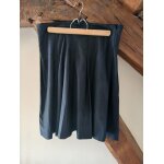 Jupe pliss�e noire pour femme