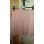 Jupe rose jennyfer, taille 38. neuve. 2 poches devant. fermeture eclair arrire. pli devant : sur 34 ...