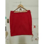 Jupe rouge 40 l in extenso.