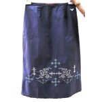 Jupe roxy quiksilver taille 38 grise avec motifs Jupe roxy quiksilver taille 38 grise avec motifs