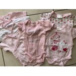 Lot de 6 bodies manches courtes taille 1 mois en tr�s bon �tat