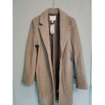 Magnifique manteau gris  fermeture droite tout