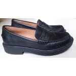 Mocassins femmes geox spherica en cuir noir. pointure 38