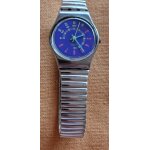 Montre femme marque swatch, bracelet acier de 1, 2 cm, Écran 2 cm avec fond bleu - violet. État impeccable, ... Montre femme marque swatch, bracelet acier de 1, 2 cm, Écran 2 cm avec fond bleu - violet. État impeccable, ...