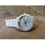 Montre guess femme quartz tanche acier bracelet blanc xxe collection old school vintage 2000's